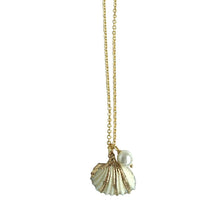 La La Sea Shell Pendant