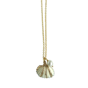 La La Sea Shell Pendant